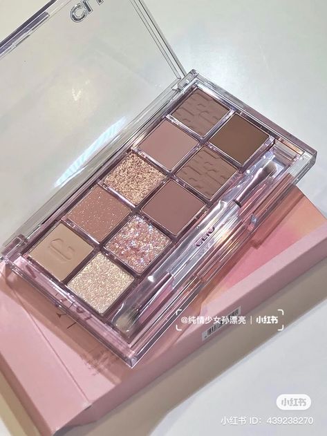 Clio Eyeshadow 13, Korean Eye Palette, Aesthetic Eye Shadow Pallete, Clio Pro Eye Palette 13, Korean Eye Shadow Palettes, Clio Eyeshadow Palettes, Clio Pro Eye Pallete, Glitter Eye Palette, Eye Pallet