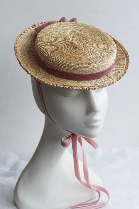 FiFi Straw Canotier. Crafted in premium fine grade milan straw braid. A chic, elegant and uncluttered stylish hat trimmed with pink silk velvet ribbon necktie. Fifi canotier is professionally finished with a pretty vintage straw ruffle edge. This attention to detail and finishing adds everlasting quality. The hat is set in place on the head with adjustable millinery elastic and/or long pure silk neckties.  SHIPPING All shipments will be sent via DHL All Worldwide parcels will arrive within 2-3 w Edwardian Hat, Flat Top Hat, Straw Boater, Boater Hat, Gibson Girl, Love Hat, Stylish Hats, Royal Ascot, Beautiful Hats