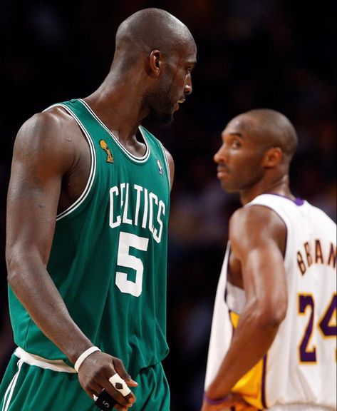 Best Nba Players, Kobe Bryant Pictures, Basketball Players Nba, Swag Pics, Michael Jordan Basketball, Kobe Bryant Black Mamba, Basketball Theme, Kevin Garnett, Basketball History