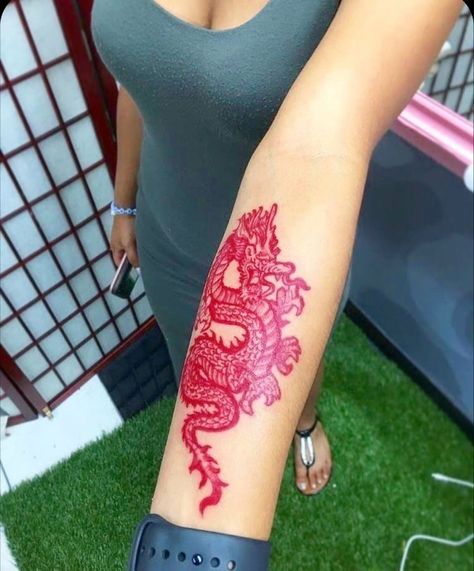 Tattoos Knee, Tattoos Jellyfish, Ethereal Tattoos, Red Dragon Tattoo, Jagua Henna, Inspiration Tattoos, Red Ink Tattoos, Dope Tattoos For Women, Red Tattoos