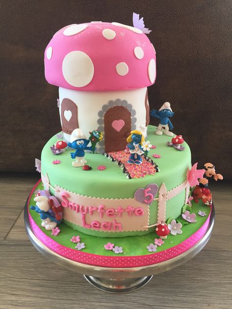 Smurf Birthday Cake, Smurfette Cake, House Birthday Cake, Smurf Birthday, Smurfs Cake, Smurfs Party, Pink Mushroom, Funny Birthday Cakes, Bunny Cake