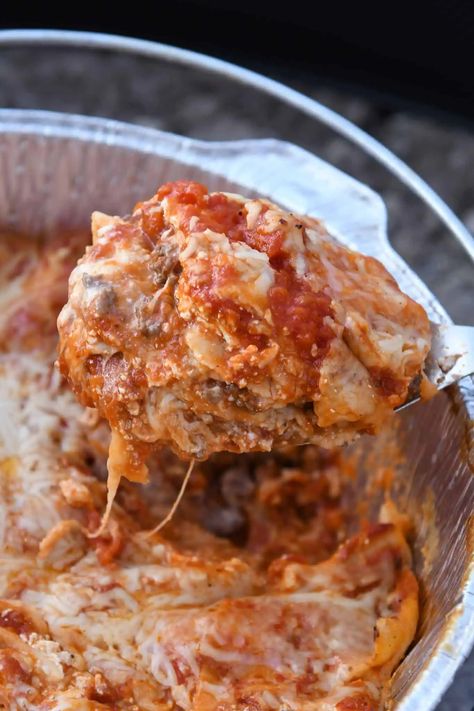 This Dutch oven lasagna is so easy to prep ahead of time and is perfect for camping (or cooking out at home!). It is flavorful, cheesy, and delicious! | melskitchencafe.com Dutch Oven Lasagna, No Boil Lasagna, Easy To Make Dinners, Dutch Oven Cooking, Oven Canning, Dutch Oven Recipes, Main Dish Salads, Oven Cooking, Potluck Recipes