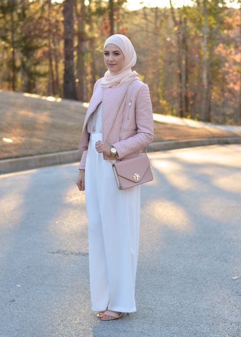 Soft Pink Tones - Leena Assad Leather Jacket Outfit Hijab, Pink Leather Jacket Outfit, Layered Hijab, White Leather Jacket Outfit, Leena Asad, Mauve Outfit, Eid Outfits Ideas, Pink Hijab, Modest Hijab