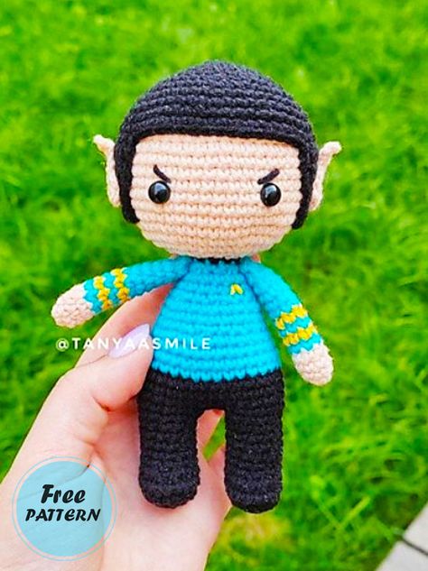 Star Trek Spock Crochet Doll Free Pattern - Amigurumiday Star Trek Crochet, Spock Star Trek, Star Trek Spock, Craft Crochet, Amigurumi Doll Pattern, Crochet Disney, Crochet Dolls Free Patterns, Turtle Pattern, Crochet Stars