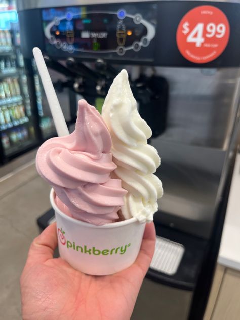 Pinkberry original & pomegranate tart froyo w/milk chocolate gems, granola & chocolate chips, self-serve Froyo Aesthetics, Pomegranate Tart, Tsitp Aesthetic, Bling Empire, Granola Chocolate, Amazon Go, Gelato Bar, Usa Trip, Frozen Snack