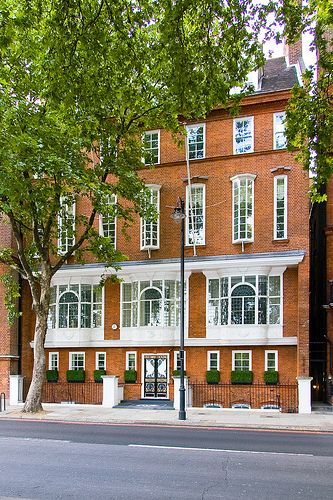 Richard Norman Shaw, Shaw House, Secret London, Architecture Classic, Swan House, London Houses, Victorian London, Aesthetic Movement, Victorian Art