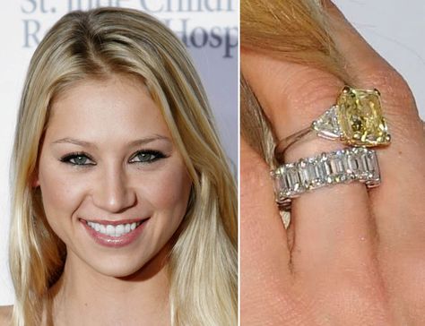 Anna Kournikova's rings Celebrity Engagement Rings Unique, Most Expensive Engagement Ring, Expensive Wedding Gifts, Expensive Wedding Rings, Expensive Engagement Rings, Expensive Wedding, Celebrity Rings, Yellow Diamond Engagement Ring, Expensive Rings