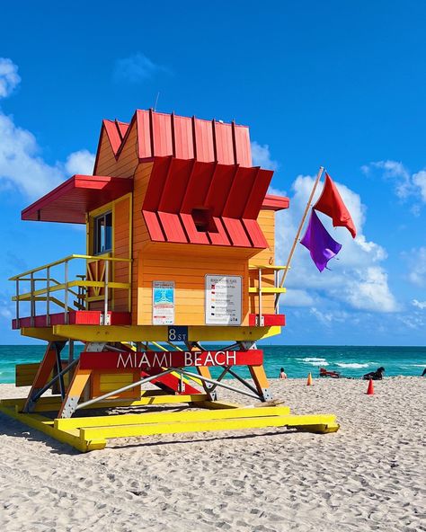 Miami Beach Lifeguard Tower, Maimi Beach, Lifeguard House, Lake Deck, Guard Tower, Beach Lifeguard, Life Guard, Dream Vacation Spots, Guard House