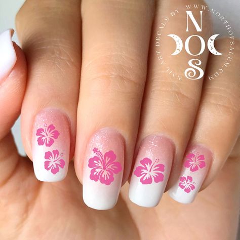 Pink And White Hawaii Nails, Nail Art Hawaiian Flower Tropical, Hawaii Nails Pink, Summer Design Nails, Hibiscus Nail Art, Clear Gel Nails, Tropical Nail Art, Hawaii Nails, Black Vacation