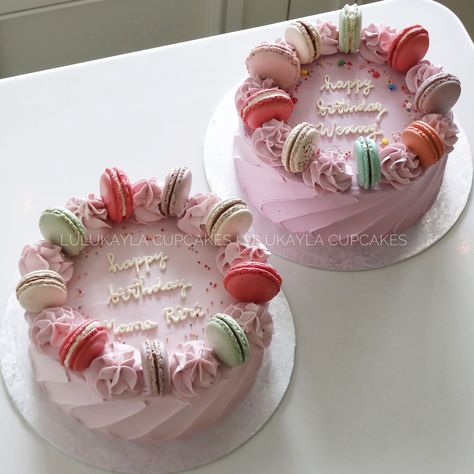 Pink Cake Ideas, Buttercream Ideas, Buttercream Icing Cake, Icing Cake Design, Macarons Cake, Pink Macarons, One Layer Cakes, Circle Cake, Tiered Cakes Birthday