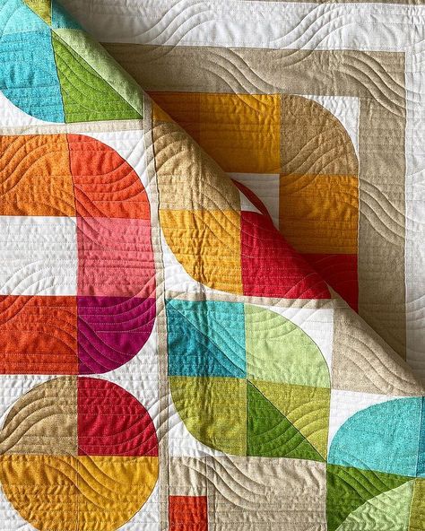 Mcm Quilt, Sunshine Palette, Ideas For Quilts, Colorful Florals, Path Ideas, Art Quilting, Pink Door, Applique Quilting, Modern Quilt Patterns