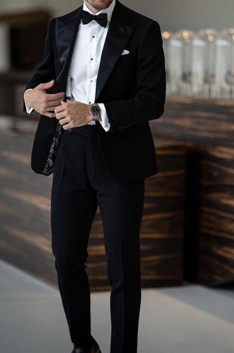 Suit With Suspenders, Suits For Guys, Wedding Suits Men Black, Groom Suspenders, Black Tie Wedding Guest Dress, Mens Formalwear, White Tux, White Suspenders, Wedding Tux