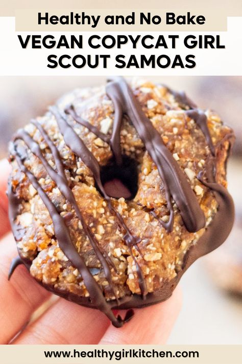 Vegan Samoas, Samoa Cookies Recipe, Samoas Recipe, Vegan Copycat, Chocolate Coconut Cookies, Samoa Cookies, Vegan Breakfast Easy, Healthy Sweet Snacks, Vegan Cookies Recipes