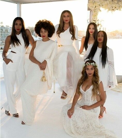 Tina Knowles Wedding: (From left to right: Kelly Rowland, Solange, Tina Knowles, Bianca Lawson (Beyoncé's new step sister), Angie Beyincé (Beyoncé's cousin), and the flawless Beyoncé. Richard Lawson, Tina Knowles, Women In White, Yacht Party, All White Wedding, Solange Knowles, Beyonce And Jay Z, Beyonce And Jay, Kelly Rowland