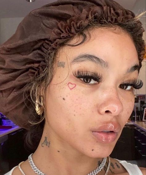 India Love Face Tattoos, Lil Face Tattoos, Love Heart Face Tattoo, Cute Small Face Tattoos For Women, Girls With Face Tattoos, Fake Face Tattoo, Cute Face Tats, Heart Face Tattoo, Pretty Face Tattoos