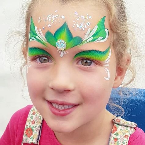 Princess Face Painting, Crown Painting, Green Crown, Fairy Design, Green Princess, Princess Fairy, Face Chart, Face Painting Designs, Kids Makeup