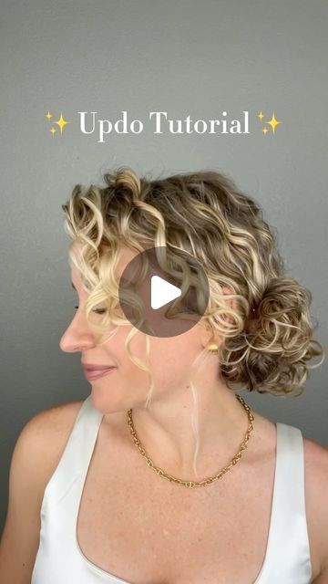 Lulu ➿curly wavy hair care + styling on Instagram: "Curly Updo Inspo  Save this one for later! ❤️  This classic low side bun is perfect for any occasion!  I used a bit of the @curlsmith_official Shine Gel to smooth flyaways, and then secured the style with the @curlsmith_official hairspray.   #curlyhair #curly #curlyhairstyles #curlyupdo" Low Loose Side Bun, Low Bun For Curly Hair Loose Updo, Hair Updos Easy Curly, Easy Updo For Medium Curly Hair, Easy Naturally Curly Updo, Easy Low Bun For Curly Hair, Curly Hair Updos For Wedding, Low Bun With Curls Wedding Hair, Naturally Wavy Updo