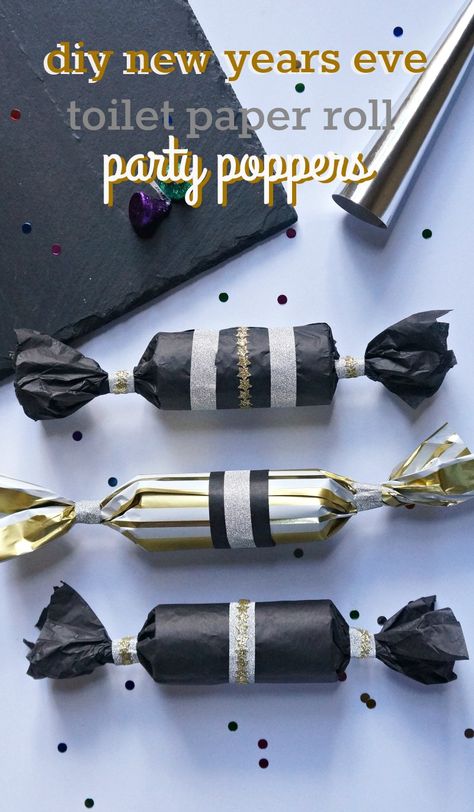 Ok, so NYE is coming... DIY New Years Eve Toilet Paper Roll Party Poppers. Love this new years eve party ideas! Diy New Years Eve Party, Diy Poppers, Diy New Years Eve Decorations, Christmas Popper, Diy Party Poppers, Diy Nye, New Year's Eve Crafts, Nye Decorations, Confetti Poppers