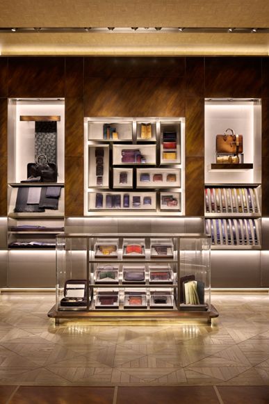 Best Interior Design Apps, Interior Design Apps, Vitrine Design, Store Interior Design, Shoe Store Design, Retail Store Interior Design, Desain Pantry, Clothing Store Design, Retail Lighting