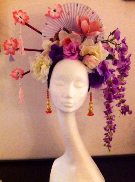 Geisha headpiece headdress by Mademoiselle SoCat - made to order - price on demand Geisha Headpiece, Asian Headpiece, Japanese Headpiece, Japanese Headdress, Traditional Headpiece, Lumpy Space Princess, Headpiece Diy, High Fashion Makeup, Flower Hair Pieces