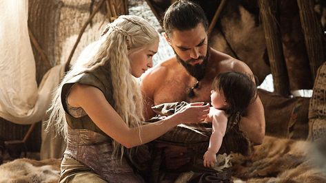 Khal Drogo Had the Sweetest Message for Daenerys' Dragon, Drogon - HarpersBAZAAR.com Red Priestess, Game Of Thrones Series, Game Of Thrones Quotes, Game Of Thrones Funny, Night King, Still Love Her, Game Of Thrones Fans, Valar Morghulis, Mother Of Dragons