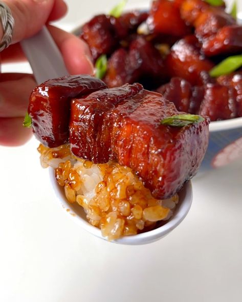 Hong Shao Rou Recipe, Japanese Cakes Aesthetic, Doobydobap Recipes, Diy Food Dessert, Asian Recipes For Diabetics, Rou Jia Mo Recipe, Doobydobap Videos, Movie Inspired Food Recipes, Korean Food Recipes Desserts