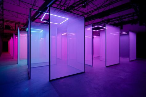 Chromasonic: An immersive Renaissance of California's Minimalist Light and Space Movement | ArchDaily Color In Art, Sabine Marcelis, Samuel Ross, Mad Architects, Lights Artist, Public Architecture, Landscape And Urbanism, Chicago Architecture, Minimalist Lighting