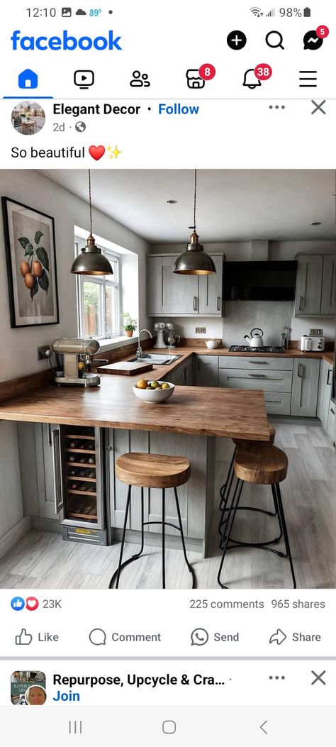 Kitchen With No Window, Grey Wood Floors Kitchen, Small U Shaped Kitchen, Kitchen With Peninsula, Kitchen Peninsula, Butcher Block Kitchen, Cool Room Decor, Narrow Kitchen, Open Plan Kitchen Living Room