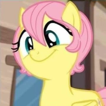 Fluttershy With Short Hair, Short Hair Fluttershy, Fluttershy With Glasses, Fluttershy Short Hair, Mlp Hair, Mlp Hairstyles, My Little Pony Icon, Fluttershy Pfp, Fluttershy Human