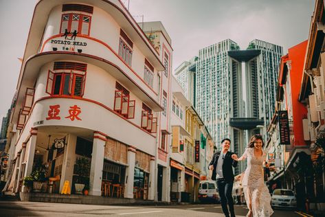 Happily running along Keong Saik Road near Potato Head Folk. From Shawn and Serene's pre wedding photoshoot in Keong Saik Road, Singapore. January 2017.   Engagement photography x @redsheepphotocinema Pre Wedding Singapore, Singapore Pre Wedding Photoshoot, Singapore Photoshoot, Singapore Prewedding, Haji Lane Singapore, Wedding Singapore, Coron Palawan Philippines, Urban Couple, Travel Poses