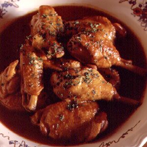 German: Farmhouse Chicken in Vinegar Sauce Alsatian Recipes, Vinegar Sauce Recipe, Vinegar Sauce, Vinegar Chicken, Whole Chicken Recipes, Artemis Fowl, Eat Healthier, Chicken Slow Cooker Recipes, Wine Sauce