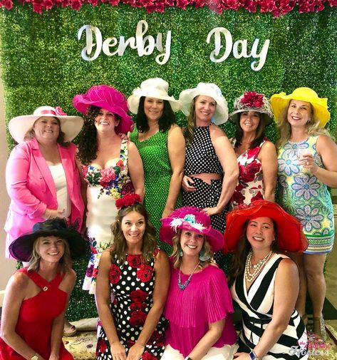 Kentucky Derby Party Ideas Fancy Hats, Kentucky Derby Auction Theme, Kentucky Derby Gala Theme, Ky Derby Hats, Women’s Kentucky Derby Outfits, Kentucky Derby Tea Party Ideas, Kentucky Derby Fashion 2023, Derby Themed Bridal Shower Style, Kentucky Derby Party Outfit For Women