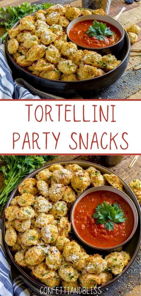 cheese tortellini party snacks Zucchini Puffer, Appetizers Easy Finger Food, Best Appetizer Recipes, Finger Foods Easy, Party Platters, Snacks Für Party, Easy Appetizer Recipes, Party Food Appetizers, Best Appetizers