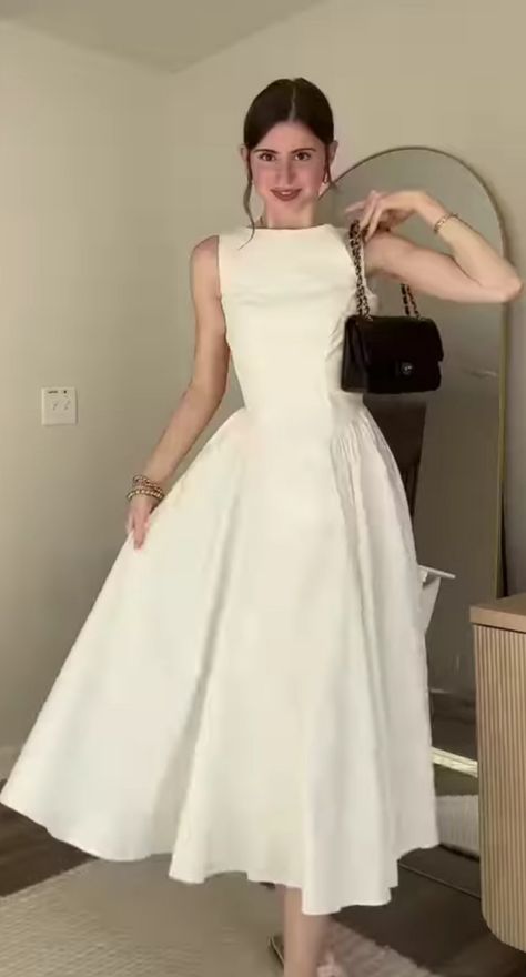 Formal Event Dresses, Filipiniana Dress, Chic Outfits Classy, Feminine Dresses, Derby Outfits, Vestidos Prom, Grad Dresses, Simple Trendy Outfits, Modest Fashion Outfits