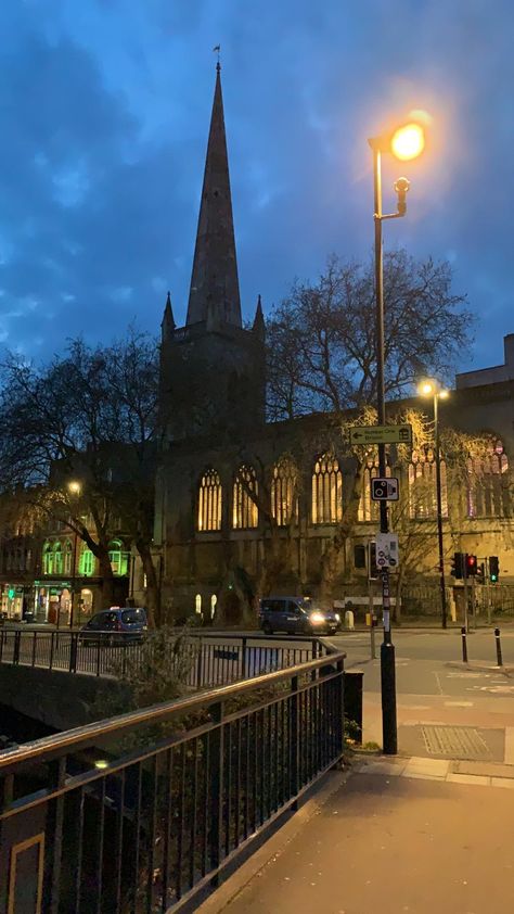 A beautiful building in the city of Bristol in the UK. Bristol Aesthetic, Bristol University, City Of Bristol, Dr Mike, Bristol England, Bristol City, Beautiful City, City Center, Beautiful Buildings