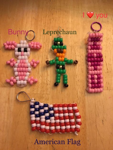 EDC Knife Premium Beads Beaded Keychain Patterns, Pony Bead Ideas, Beady Buddies, Kandi Jewelry, Beaded Keychains Patterns, Marker Inspiration, Pony Bead Jewelry, Beaded Characters, Bead Pets