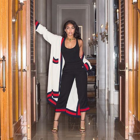 Wardrobe Breakdown: Lori Harvey In Dubai Harvey Outfits, Black And White Outfits, Lori Harvey, Gucci Outfits, Lee Jeans, White Outfits, Fashion Classy, Classy Outfits, Jumpsuits For Women