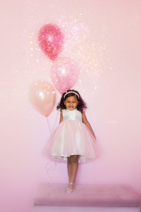 3rd Birthday 🎉 💕🍬🍭🍧 3rd Birthday Studio Photoshoot, Five Year Old Birthday Picture Ideas, Third Birthday Pictures, 3rd Birthday Photoshoot, 3rd Birthday Pictures, Second Birthday Photos, Girls 3rd Birthday, Mermaid Theme Birthday Party, Happy Birthday Cake Images