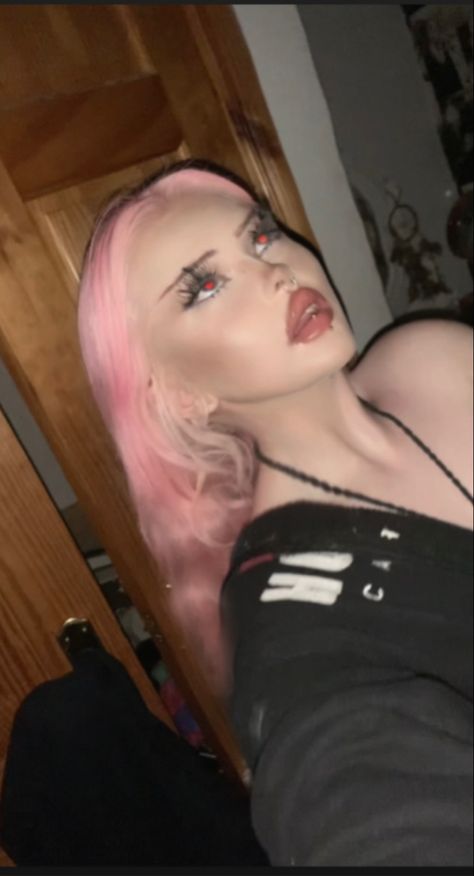 Pink Hair Alternative, Egirl Makeup, Pink Grunge, Alt Makeup, Big Noses, Alt Girl, Grunge Makeup, Alternative Girls, Aesthetic Makeup