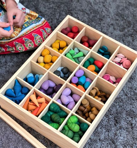 Loose Parts Storage, Grapat Mandala, Tinker Box, Loose Part, Loose Parts Play, Childrens Gardening, Parts Storage, Preschool Class, Open Ended Toys