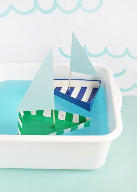 DIY Recycled Boats Boat Craft Kids, Kids Messy Play, Recycled Crafts Kids Projects, Stroller Strides, Baby Play Areas, Paper Boats, Boat Crafts, Recycled Crafts Kids, Toy Boats