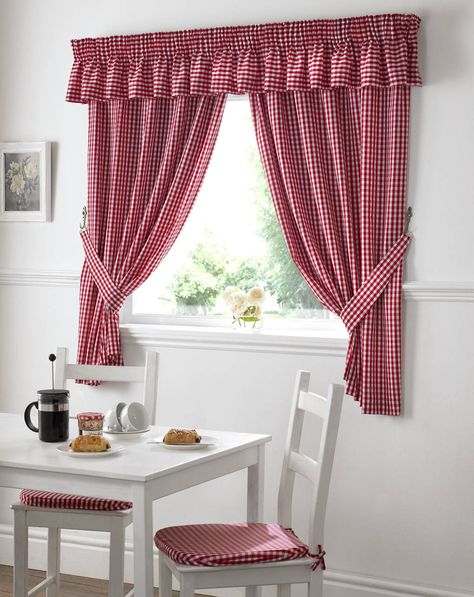 Gingham Kitchen Curtains Red 46 x 42: Amazon.co.uk: Kitchen & Home Tenda Tutorial, Green Window Treatments, Red Kitchen Curtains, Green Kitchen Curtains, Kitchen Curtain Designs, Country Kitchen Curtains, White Kitchen Curtains, Gingham Curtains, Blue White Kitchens