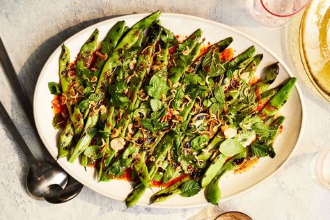 Grilled Flat Beans with Agrodolce Flat Beans, Root Vegetable Stew, Asparagus Recipes Baked, Baked Asparagus, Art Aesthetics, Summer Side Dishes, Vegetable Stew, Vegetable Side, Vegetarian Dinners