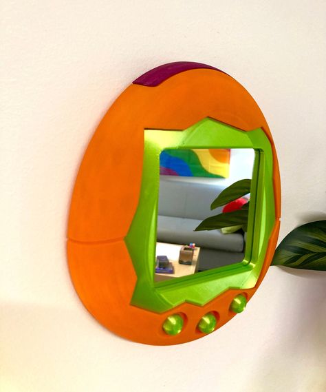 Groovy Home Decor, Funky Mirrors, 90s Decor, Weird Furniture, Funky House, Random Objects, Cute Furniture, Lash Room, Funky Home Decor