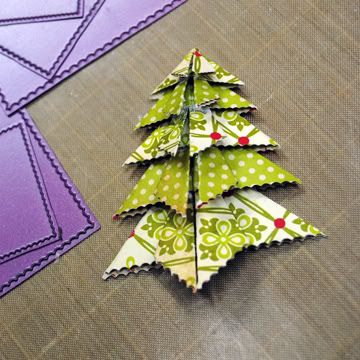 tutorial Origami Christmas Tree Card, Christmas Diy's, Origami Tree, Origami Christmas Tree, Tree Tutorial, Christmas Tree Card, Paper Craft Tutorials, Christmas Origami, Folded Paper