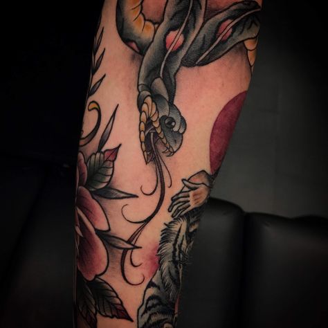 Full colour. Traditional snake gap filler tattoo design.   By - rottenmind13 Snake Gap Filler Tattoo, Filler Tattoo Designs, Gap Filler Tattoo, Tattoo Filler, Gap, Tattoo Artists, Tattoo Designs, Tattoos