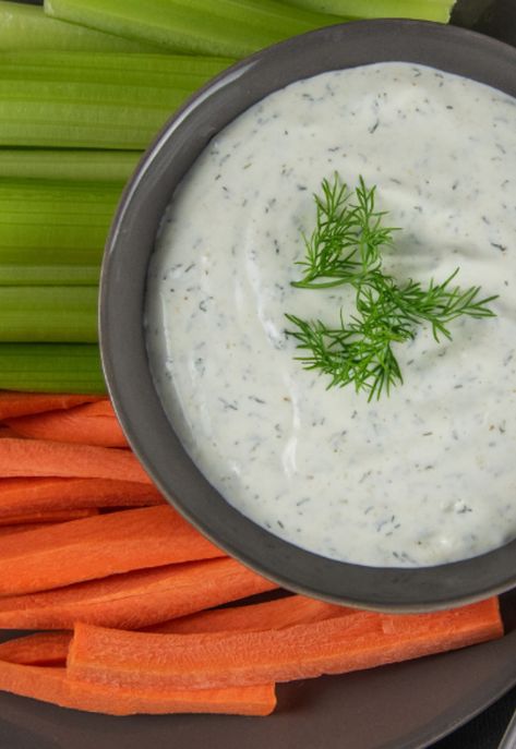 The Best Vegetable Dip #veggiedip #vegetabledip #MyHarmons #Harmonsgrocery #diprecipes #vegetablediprecipes Yogurt And Cucumber, Tartar Sauce Recipe, Homemade Ranch Dip, Ranch Dip Recipe, Cucumber Dip, Tzatziki Recipes, Homemade Dips, Postre Keto, Dill Sauce