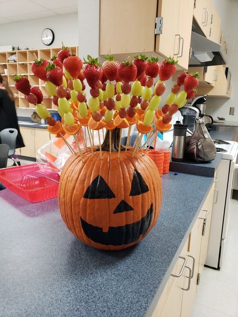 This was simple to make, and the face was made using a black paint pen. It was a hit! Pumpkin Painting Party Snacks, Fruit Stick, Pumpkin Fruit, Pumpkin Painting Party, Room Parent, Fruit Sticks, Halloween Snack, Painting Party, Pumpkin Party