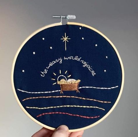 Christmas Embroidery Nativity, Advent Embroidery, Framing Embroidery, Bible Embroidery, Embroidered Nativity, Xmas Embroidery, Embroidered Christmas Ornaments, Embroidery Hoop Crafts, Christmas Embroidery Patterns