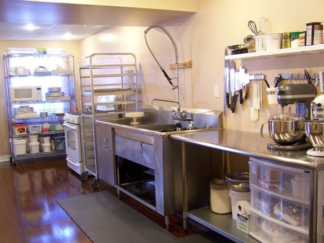 Small Bakery Setup, Small Bakery Setup Ideas, Bakery Kitchen Design Small, She Shed Bakery, Cake Shop Design Interior Small Bakery, Small Bakery Kitchen Layout, Small Bakery Kitchen, Small Commercial Kitchen Design, Small Restaurant Kitchen Design